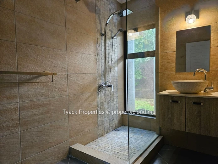Villa RES Exclusive 3 Chambres à Vendre à Pointe aux Piments