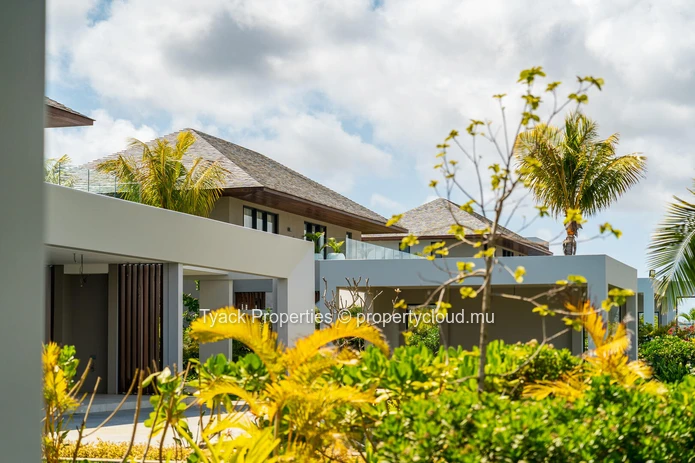 Smart City 5-Bedroom Villa for Sale – Grand Baie, Mauritius