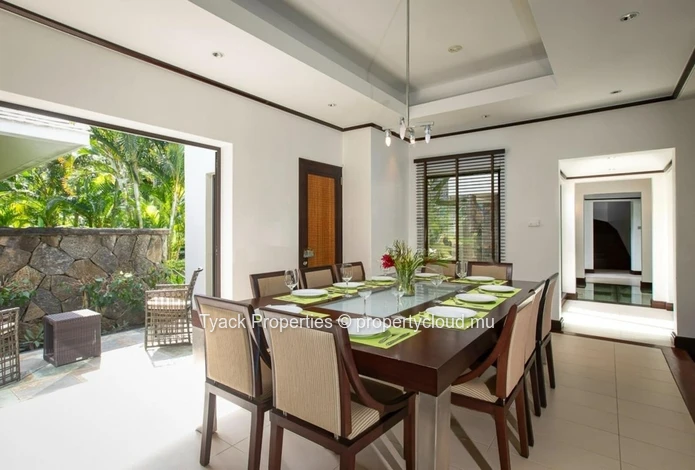 Solaia Breeze Villa – Anahita
