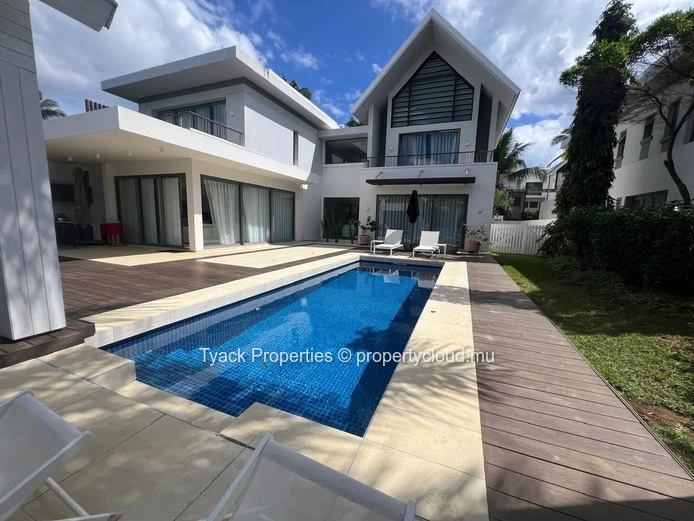Villa IRS 4 Chambres à Vendre – Mont Choisy, Île Maurice