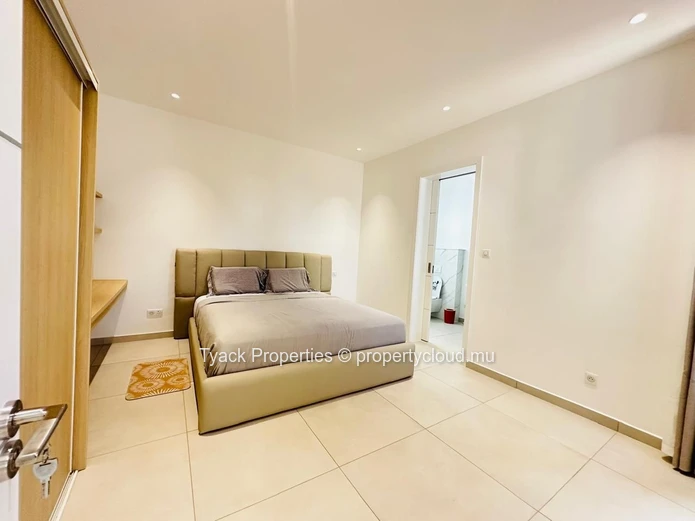 Contemporary 3-Bedroom Villa with Private Pool – Grand Baie