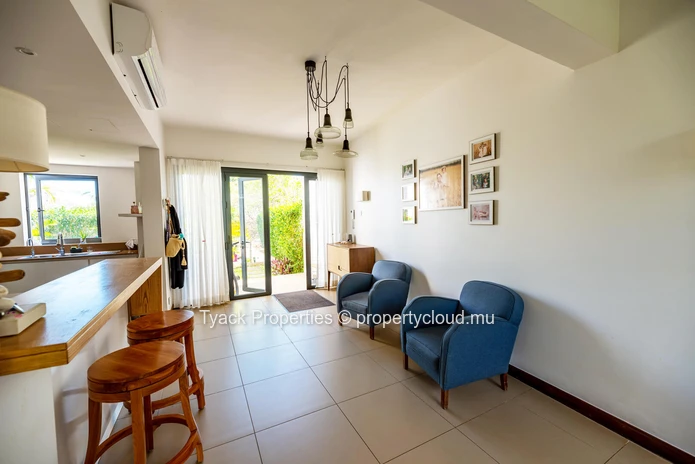 Furnished Townhouse with Sea View & Rooftop Terrace