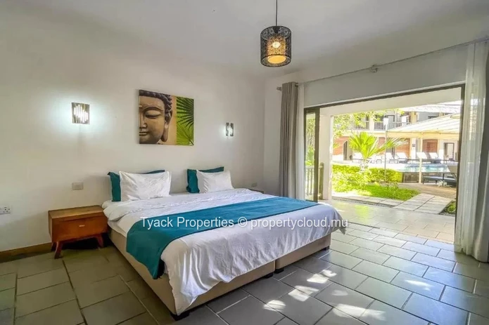 Maison d’Hôtes de 20 Chambres à Vendre à Péreybère