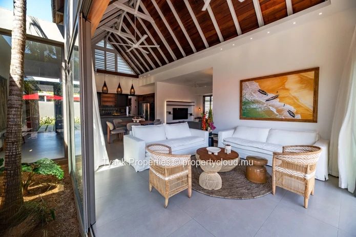 Villa Élégante de 3 Chambres avec Jardin Privé à Proximité de Grand Baie