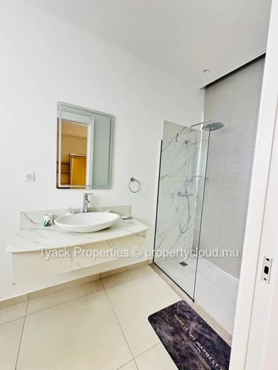 Contemporary 3-Bedroom Villa with Private Pool – Grand Baie
