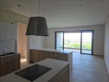 4 Bedroom Apartment