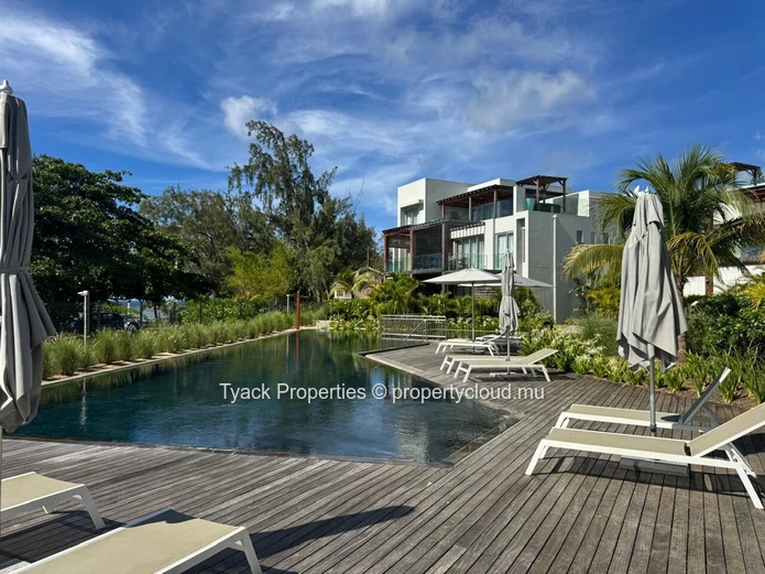 Penthouse en Front de Mer à Vendre à Pointe aux Piments