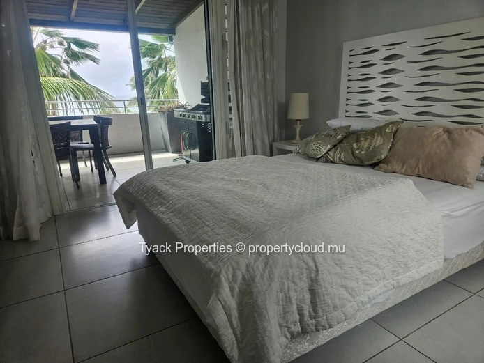 Penthouse en Bord de Mer avec Vue Imprenable – Pointe aux Biches
