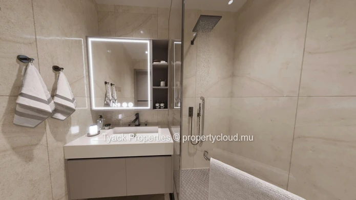 Modern 3-Bedroom Apartments with Rooftop Pool in Pereybere