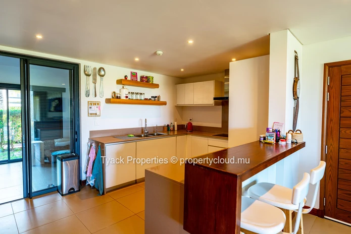 Charmant Appartement avec Jardin Privatif