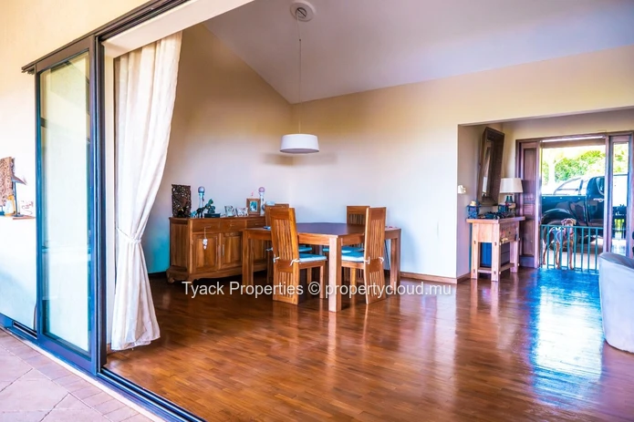 Luxury Villa for Sale or Rent in Domaine de Belle Vue – Panoramic Northern Islands Views