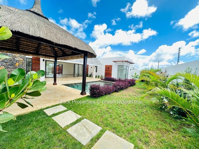 Contemporary 3-Bedroom Villa with Private Pool – Grand Baie