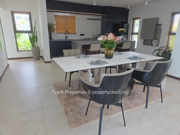 Luxury 3-Bedroom Ensuite PDS Villas for Sale in Pointe aux Piments – Private Pool & Smart Living