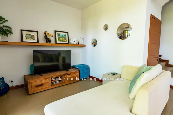 Furnished Townhouse with Sea View & Rooftop Terrace