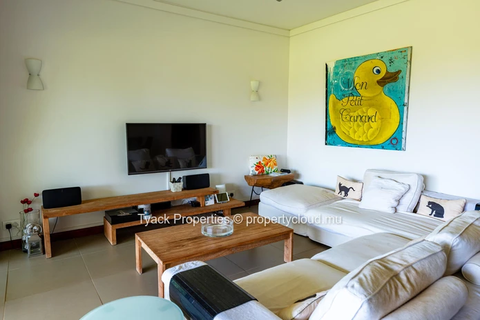 Charmant Appartement avec Jardin Privatif