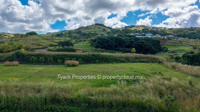 Terrain IRS à Vendre à Villa Valriche, Bel Ombre – Luxe & Prestige