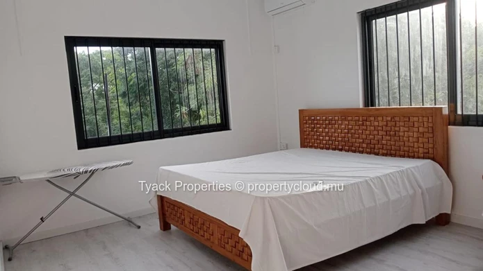 Spacious 4-Bedroom Furnished Villa with Pool for Sale in Calodyne
