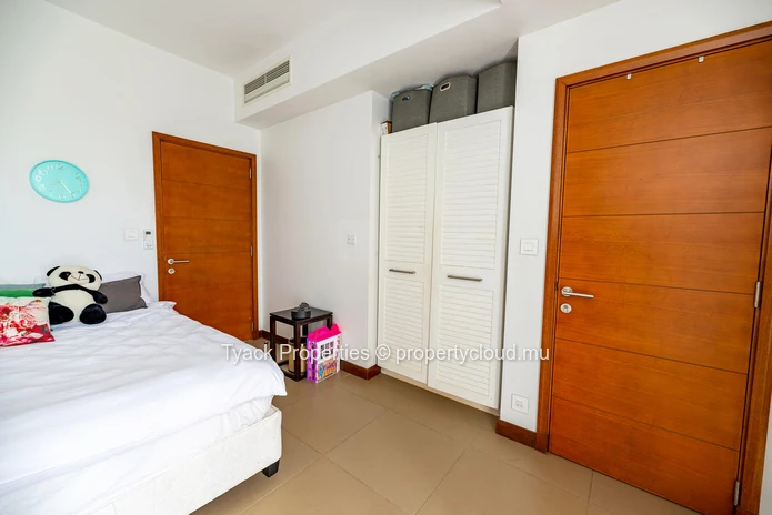 Furnished Townhouse with Sea View & Rooftop Terrace