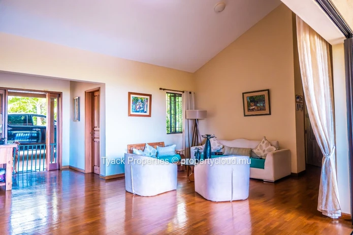 Luxury Villa for Sale or Rent in Domaine de Belle Vue – Panoramic Northern Islands Views
