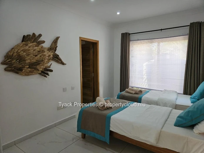 Villa 4 Chambres avec Piscine à Vendre – Pointe aux Biches, à 250m de la Mer