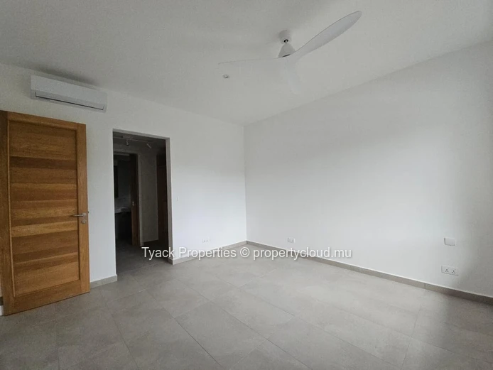Penthouse in Belle Vue Harel – Luxurious 4-Bedroom Residence in Mauritius