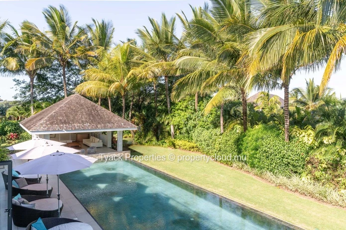 Villa LUNEA – Superbe Villa de 6 Chambres avec Accès Golf & Resort