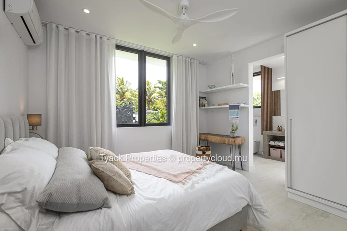 Élégante villa contemporaine avec vue imprenable sur le golf