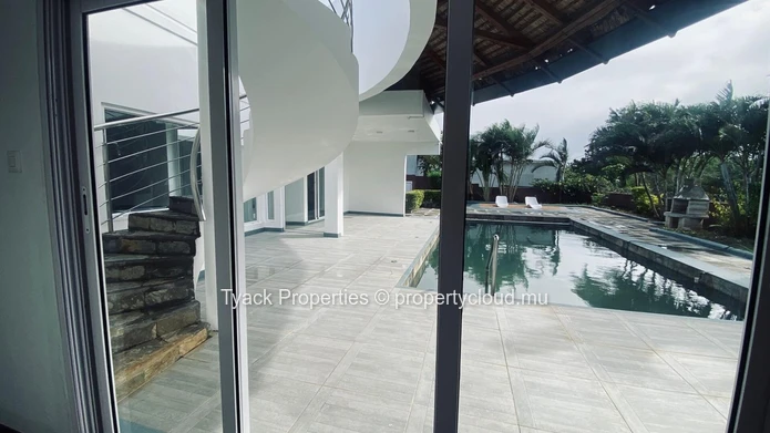 Elegant 3-Bedroom RES Villa  – Pointe aux Piments