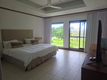 5 Bedroom Villa