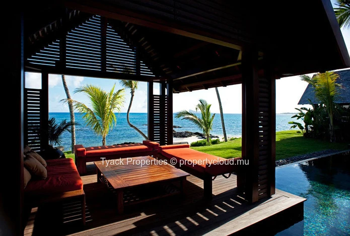 Villa d exception en front de mer à louer avec piscine privée à Pointe aux Canonniers