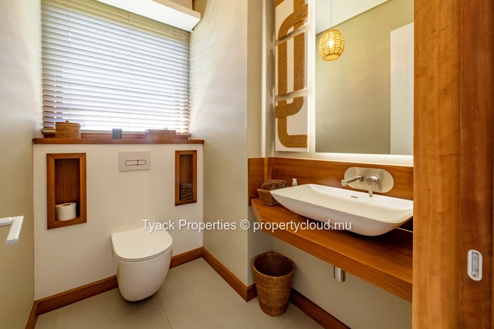 Villa de Luxe de 4 Chambres avec Jardin Privé à Proximité de Grand Baie