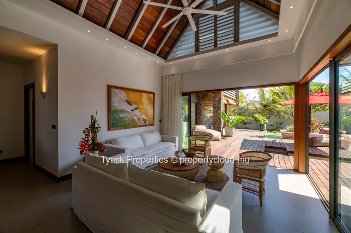 Villa Élégante de 3 Chambres avec Jardin Privé à Proximité de Grand Baie