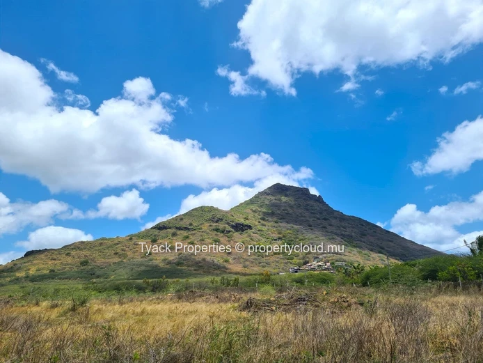 Residential Land for Sale in Belouguet, Tamarin
