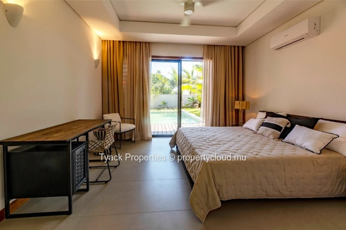Villa de Luxe de 4 Chambres avec Jardin Privé à Proximité de Grand Baie