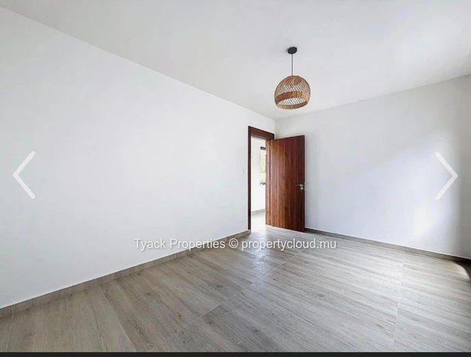 Modern 3-Bedroom Villa with Pool for Sale in Péreybère