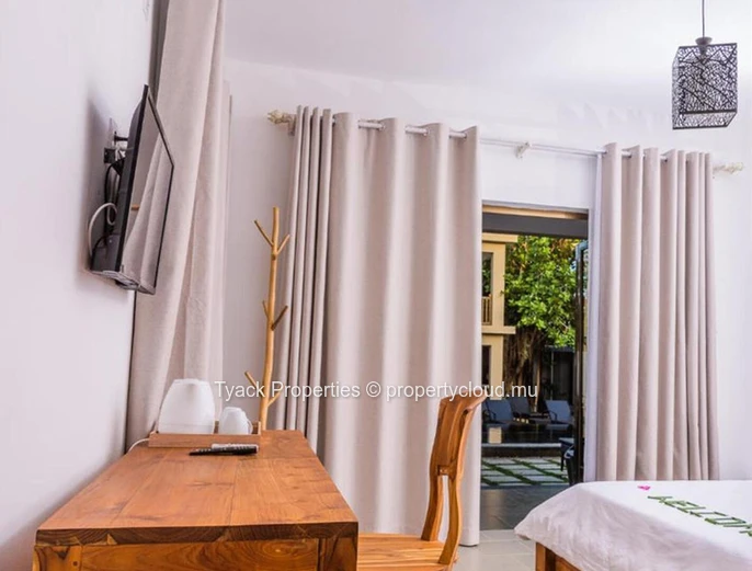 Maison d’Hôtes de 20 Chambres à Vendre à Péreybère