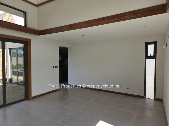 Luxurious Balinese-Style Villas – Exclusive Resort Privileges