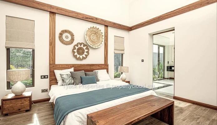 Luxurious Balinese-Style Villas – Exclusive Resort Privileges