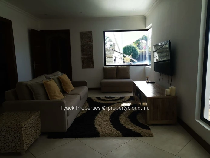 RES Villa for Sale in Pointe aux Piments – 3-Bedroom Ensuite