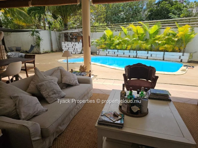 Villa à vendre à Grand Baie – 4 chambres avec piscine et buanderie