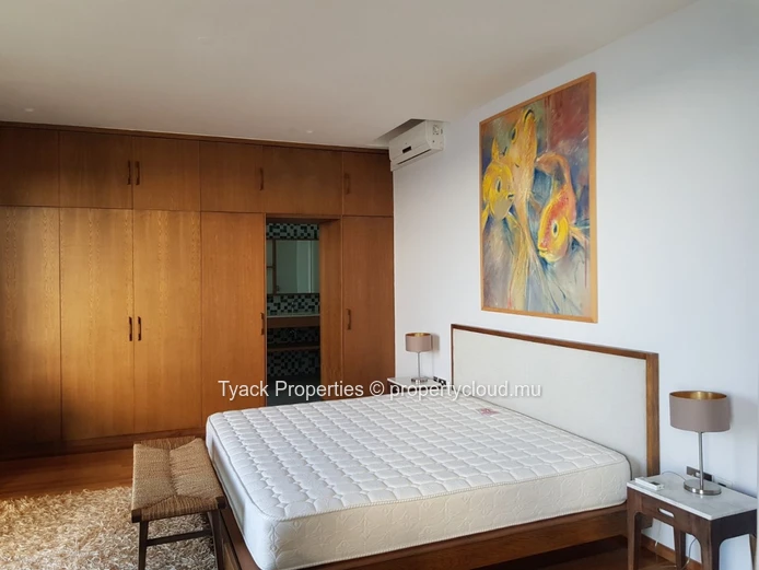 Sea-View Penthouse for Sale in Roches Noires – Private Lift Access