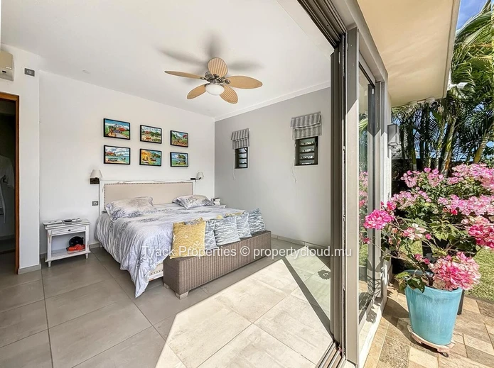 Luxury 3-Bedroom Villa with Private Pool – Balaclava
