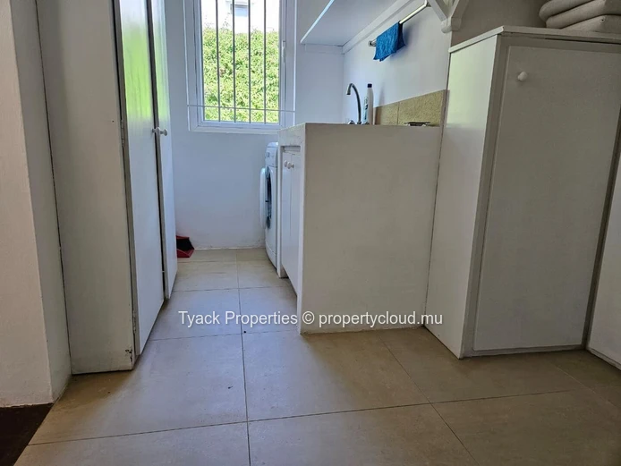 Exclusive 4-Bedroom Villa in Foret Daruty, Petit Raffray for Sale