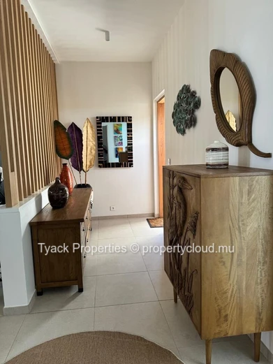 Penthouse en Front de Mer à Vendre à Pointe aux Piments