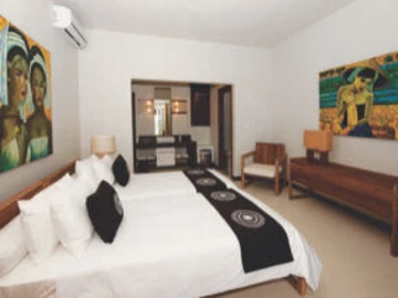 4 Bedroom Villa