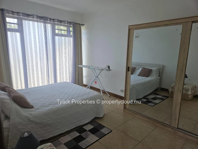Villa 4 Chambres avec Piscine et Jardin – Grand Baie