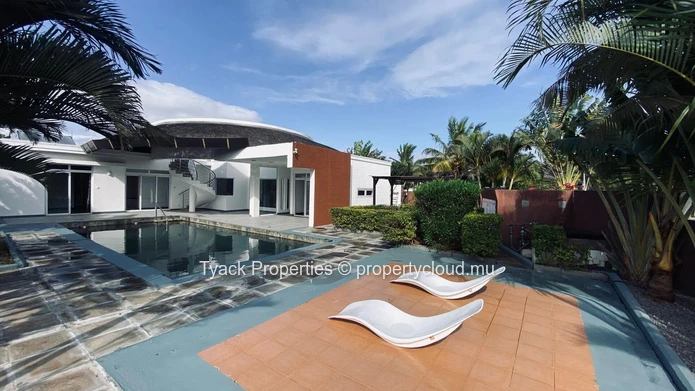 Elegant 3-Bedroom RES Villa  – Pointe aux Piments