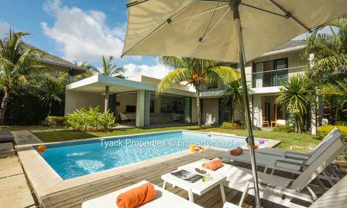 Villa RES à Vendre – Luxe et Nature Réunies, Rivière Noire