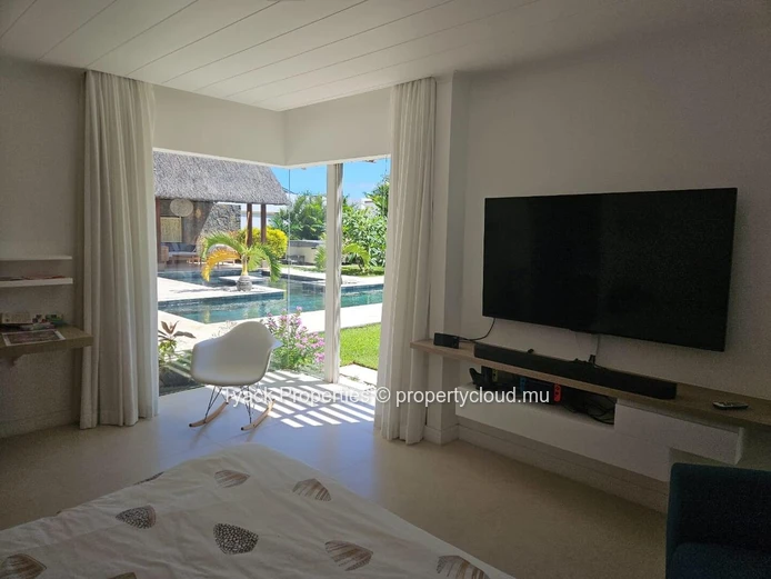 Rare 5-Bedroom Villa with Heated Pool & Spa – Grand Baie