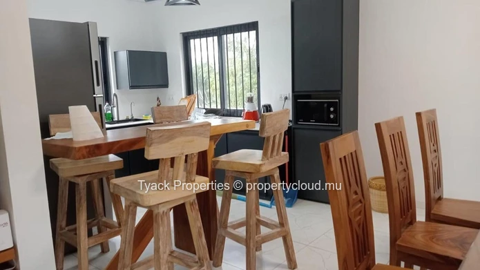 Spacious 4-Bedroom Furnished Villa with Pool for Sale in Calodyne